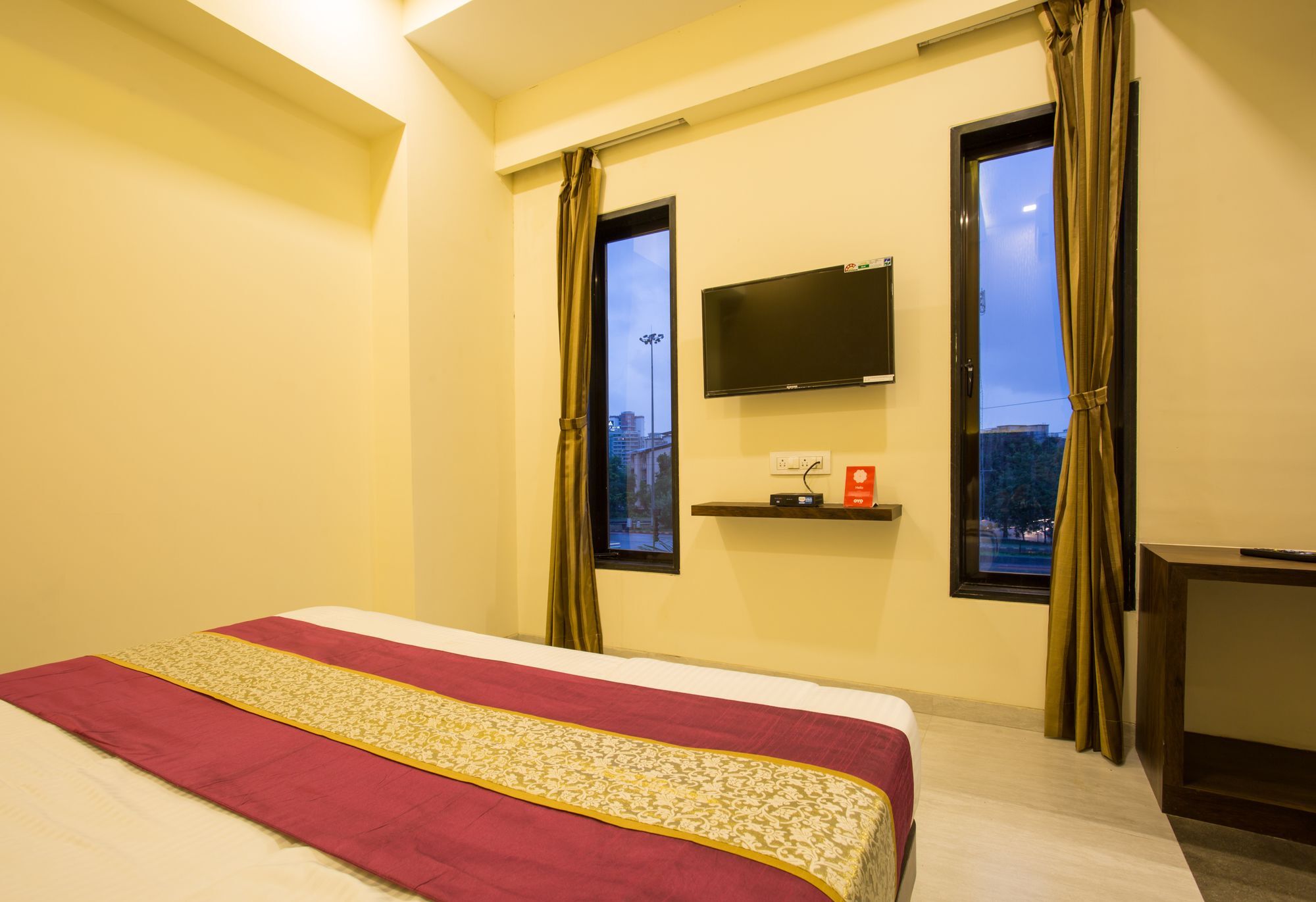 Oyo 7156 Hill View Residency Hotel Navi Mumbai Kültér fotó