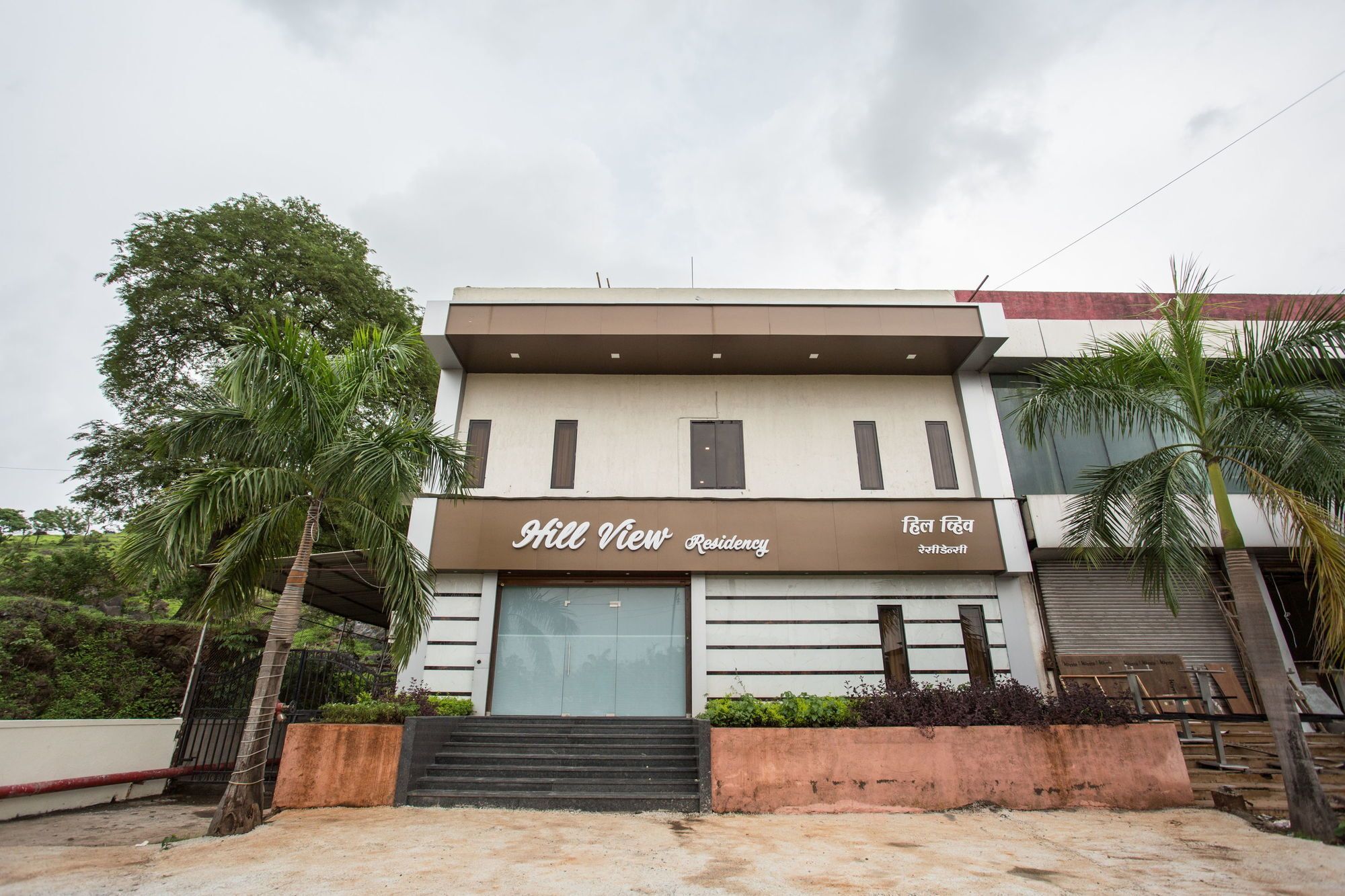 Oyo 7156 Hill View Residency Hotel Navi Mumbai Kültér fotó