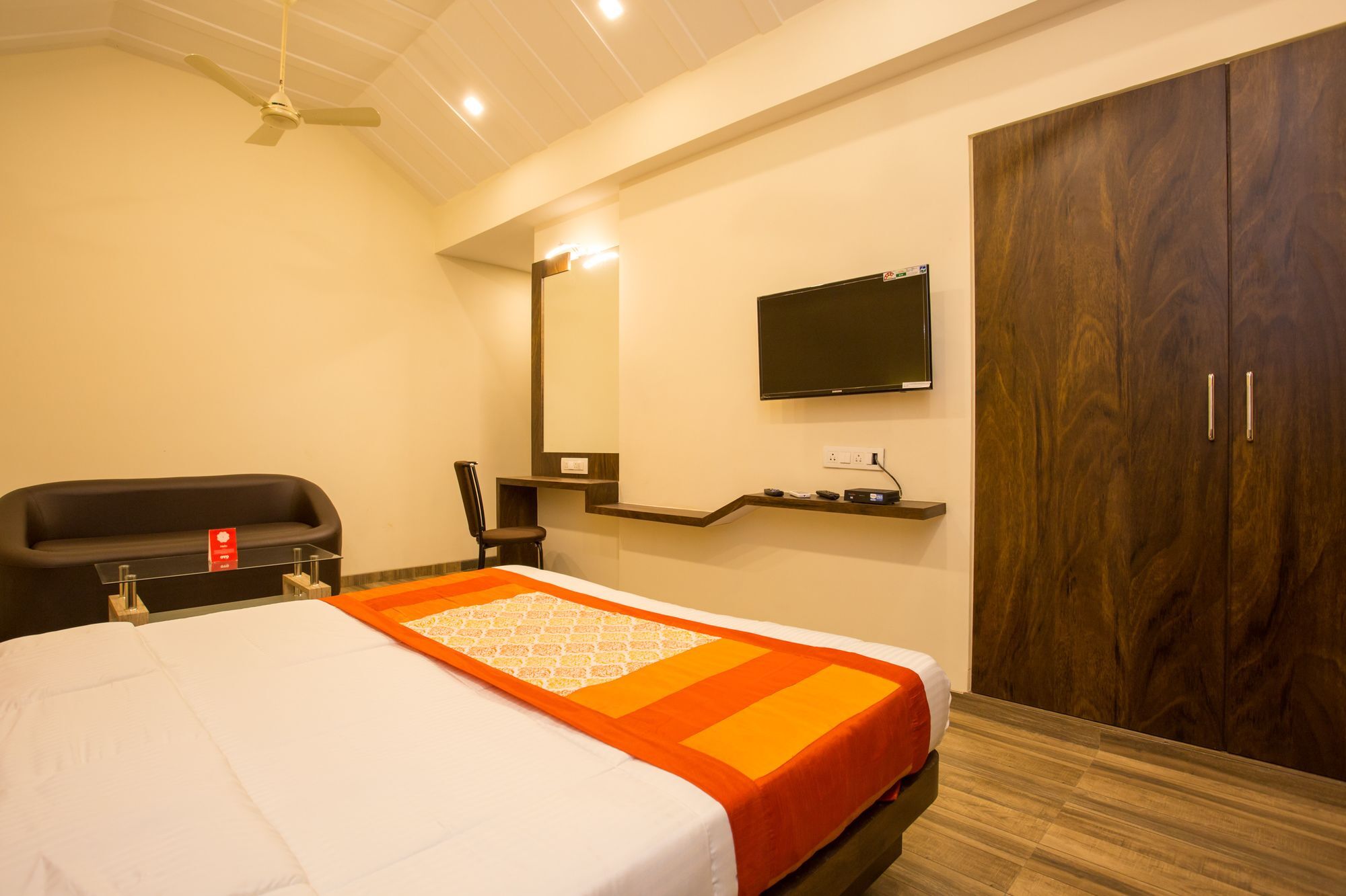 Oyo 7156 Hill View Residency Hotel Navi Mumbai Kültér fotó